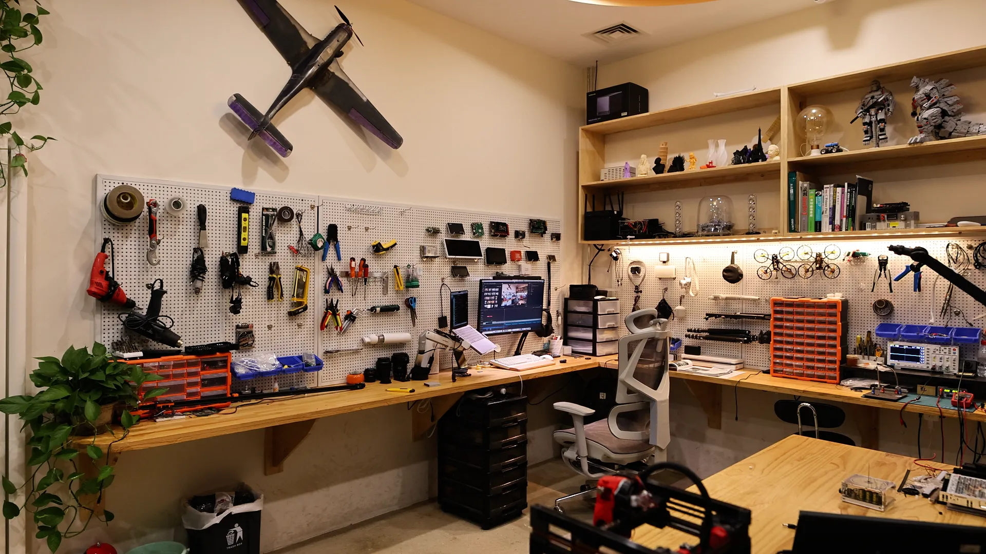 Maker3D real product development workspace
